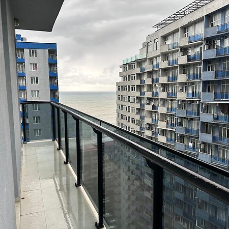 Horizon Batumi Aparthotel Exteriör bild