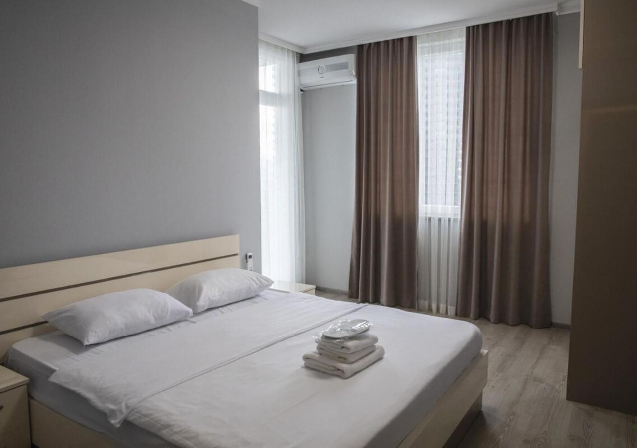 Horizon Batumi Aparthotel Exteriör bild