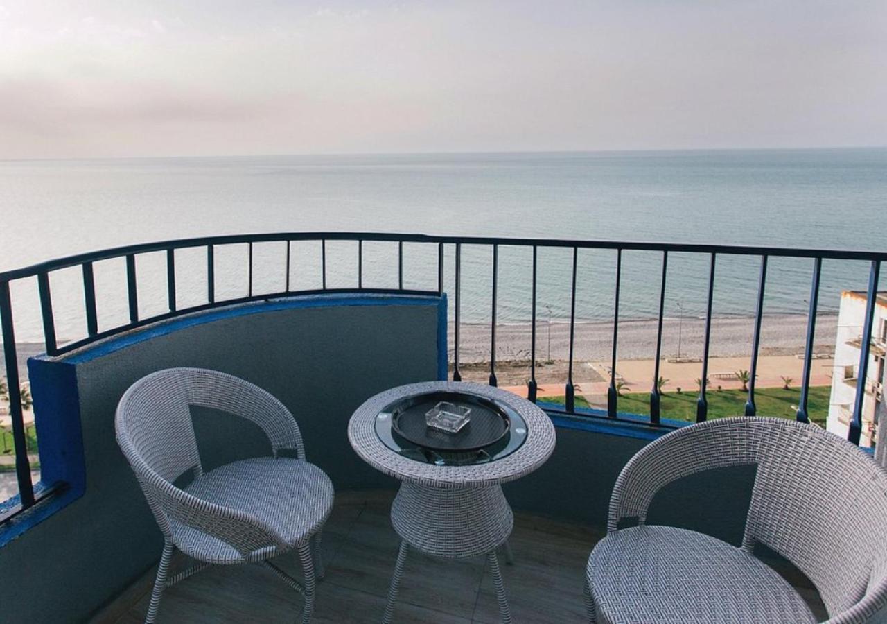 Horizon Batumi Aparthotel Exteriör bild